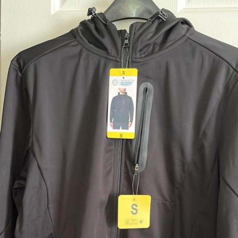 New With Tag Mondetta Outdoor Project mens Mondetta active jacket Small